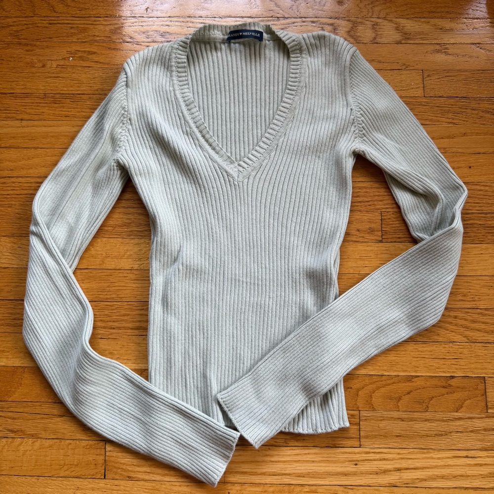 Brandy Melville Sweater